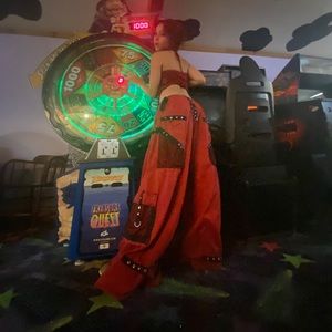 Meet your Posher, Eliot